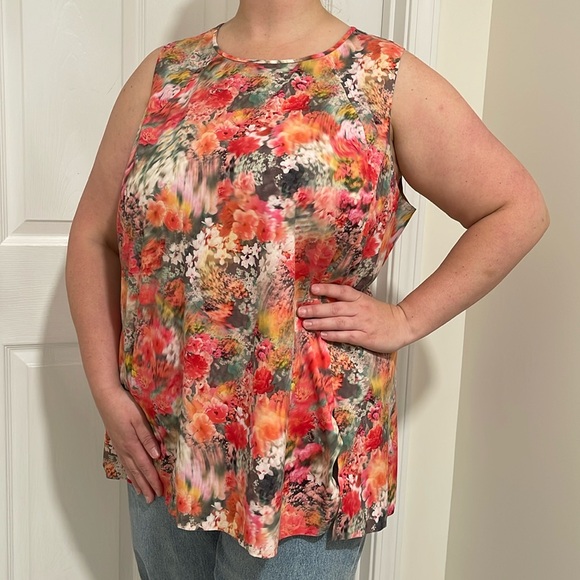 Athleta Tops - Athleta Blurred Floral Tank Top Shell